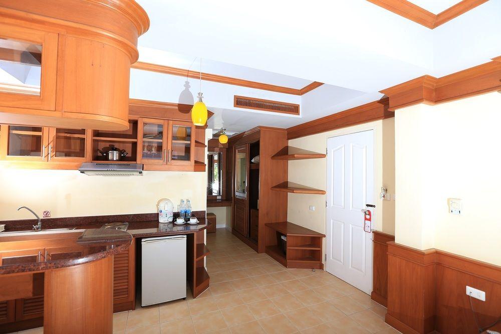 Chaba Kata Beach Hotel ภายนอก รูปภาพ