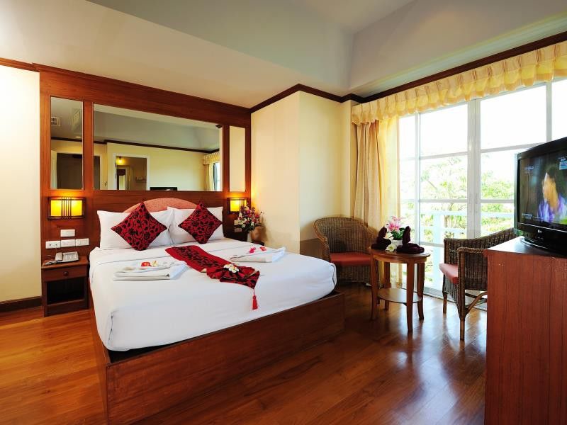 Chaba Kata Beach Hotel ภายนอก รูปภาพ