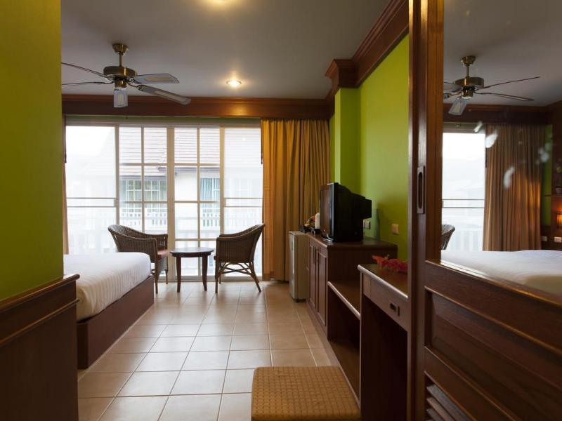Chaba Kata Beach Hotel ภายนอก รูปภาพ
